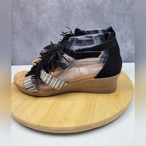 Minnetonka Desi Fringe Wedges Leather Women's Sandals Size 11W